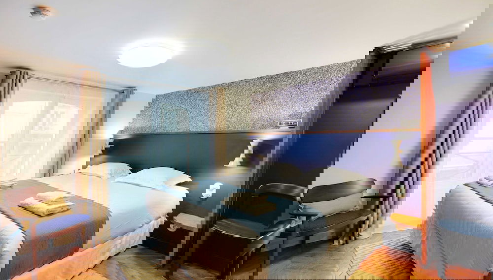 Primary image