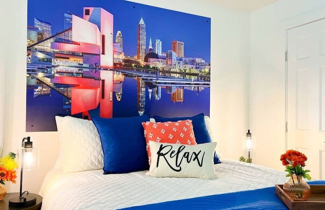 Downtown Cleveland: Steps To Sports & Events 2 Bedroom Condo by RedAwning - Foto 4