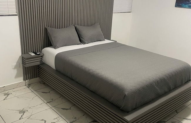 Level suites - Photo 14