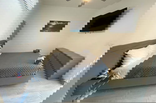 Photo 6 - Level suites
