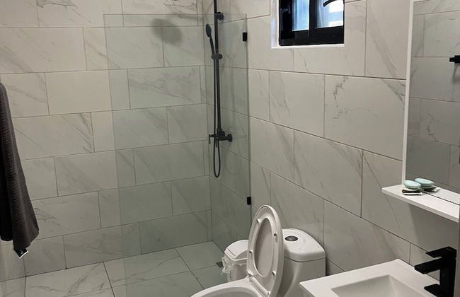 Level suites - Photo 40