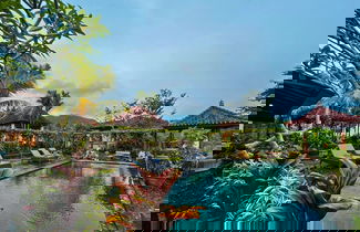 Photo 1 - Villa Pastiny Santy Sidemen