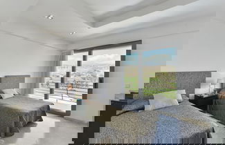 Foto 2 - Villa With Private Pool in the Golf Resort