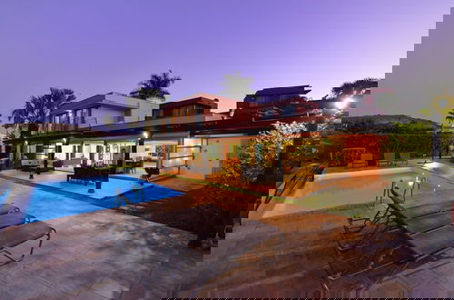 Foto 39 - Villa With Private Pool in the Golf Resort