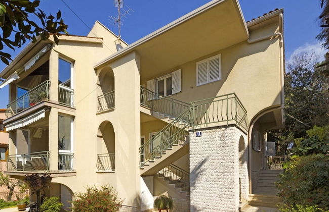 Apartment in Nature - Photo 1