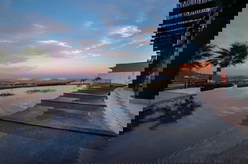 Photo 16 - 3BD Begati Ocean Views With Luxury Resort