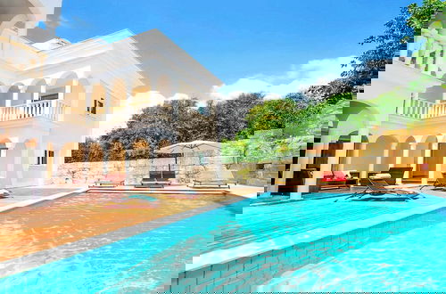 Photo 25 - Mansion View