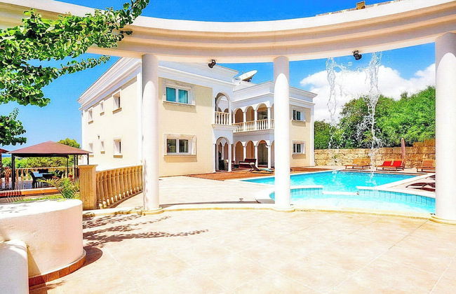 Mansion View - Photo 31