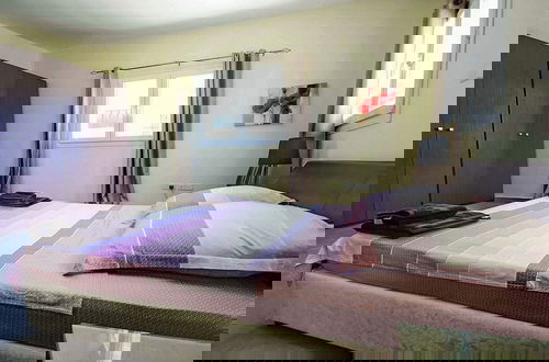 Photo 11 - Mansion View