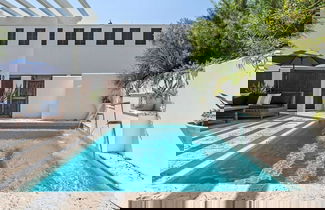 Foto 1 - Rosemary Bluegrass by Avantstay LUX Downtown Rosemary + Private Pool