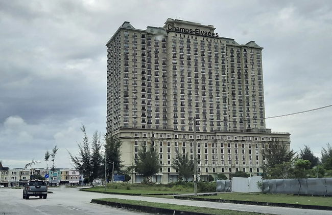 Champs Elysees Homestay by Landmark - Foto 16