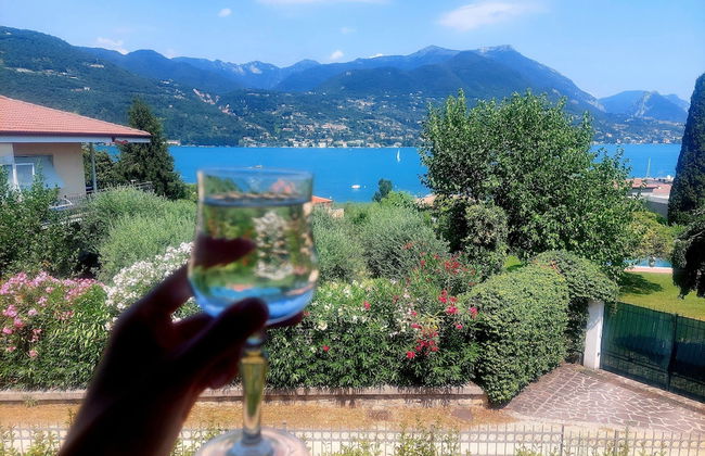 Spacious Villa Over two Floors, Amazing View and Private Garden for 9 Guests - Foto 27