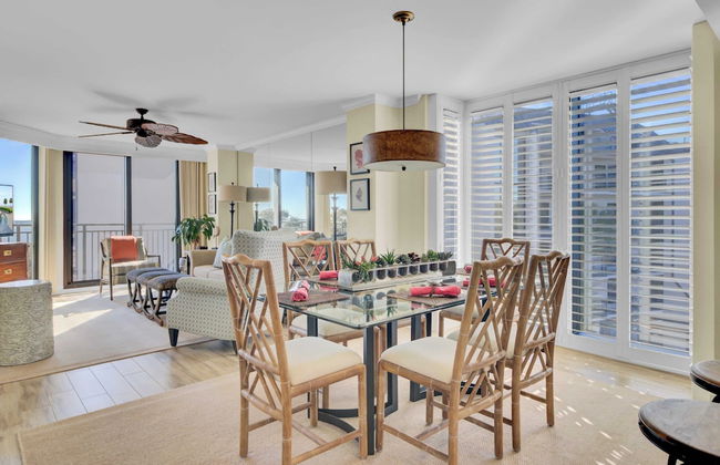 Oceanfront w/ Pool + Beach Access & Balcony View 312 B Shipwatch by Avantstay - Foto 3