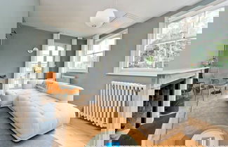 Photo 1 - Luxury 3 Bed Canal House, Little Venice