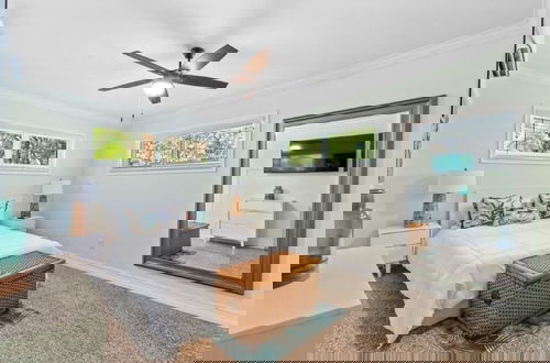 Foto 7 - Beautifully Renovated 5 bedroom Vero Beach 5 Home by RedAwning