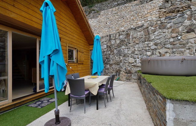 Riverside Chalet Retreat - Photo 22