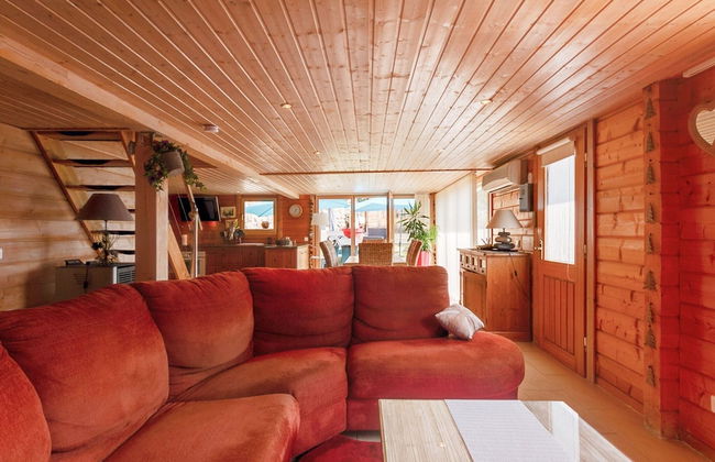 Riverside Chalet Retreat - Photo 19