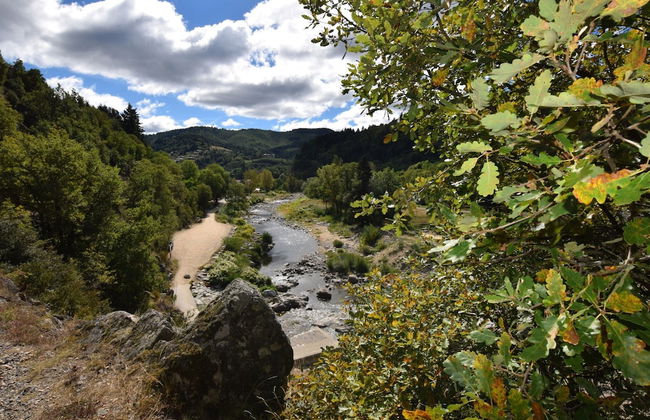Riverside Chalet Retreat - Photo 36