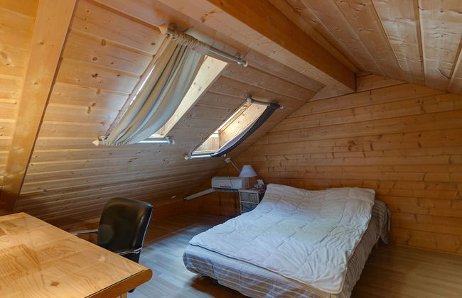 Riverside Chalet Retreat - Photo 12