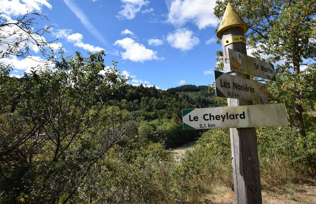 Riverside Chalet Retreat - Photo 39