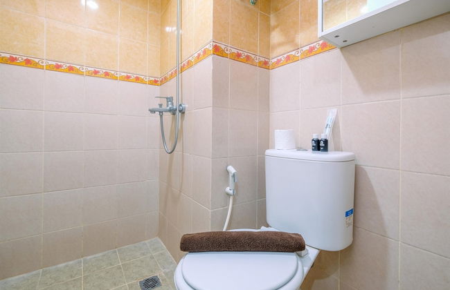 Homey and Cozy Living 2BR Podomoro Golf View Apartment - Photo 11