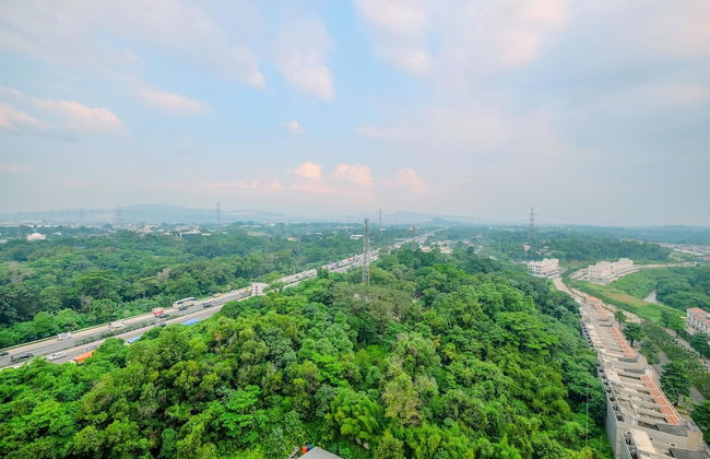 Homey and Cozy Living 2BR Podomoro Golf View Apartment - Photo 15