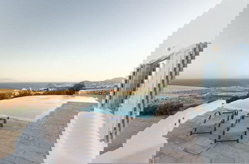 Foto 18 - Villa With Panoramic sea Views