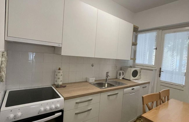 Pretty Apartment Near Golf Course - Photo 6