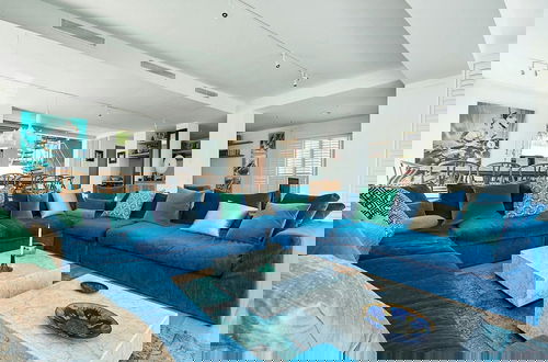 Photo 12 - Super Villa With Swimming Pool