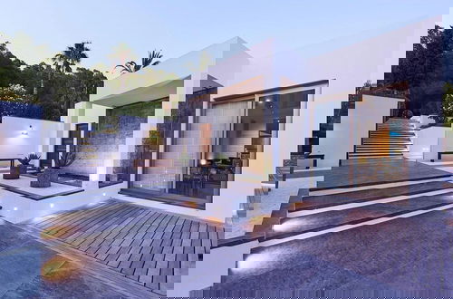 Photo 3 - Super Villa With Swimming Pool