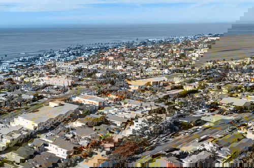 Photo 56 - Windansea by Avantstay Private Rooftop Patio, 2 Blocks to Beach & Town