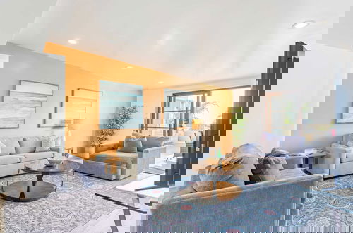 Photo 6 - Windansea by Avantstay Private Rooftop Patio, 2 Blocks to Beach & Town
