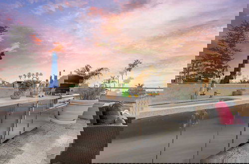 Photo 44 - Windansea by Avantstay Private Rooftop Patio, 2 Blocks to Beach & Town