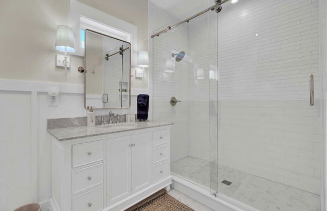 Walk to the Beach + Private Pool, Rooftop Terrace, Balcony 3602 Cameron - Foto 27