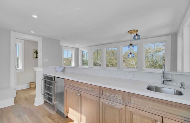 Walk to the Beach + Private Pool, Rooftop Terrace, Balcony 3602 Cameron - Foto 15