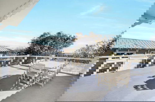Foto 44 - Walk to the Beach + Private Pool, Rooftop Terrace, Balcony 3602 Cameron