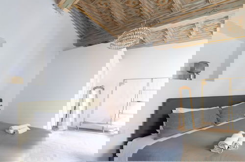 Foto 8 - City Center- Modern and Bright apartment