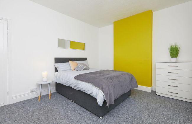 4 Bed Derby House - Long Stays- Parking - Photo 7