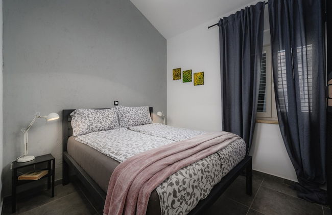 Apartment With View - Photo 4