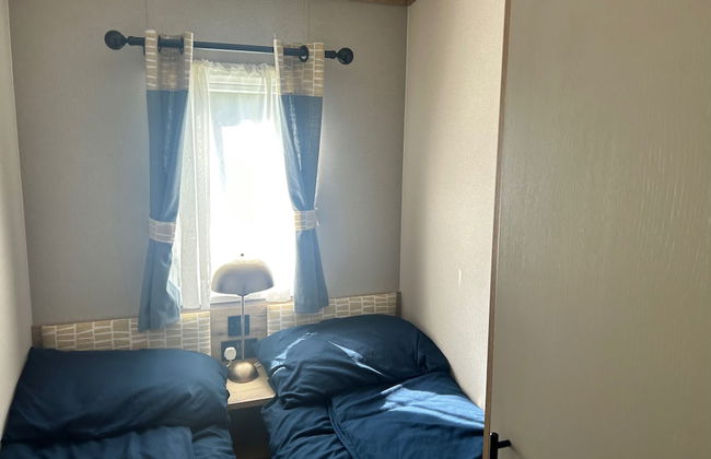 Hafan y Mor Park 3-bed Caravan, Sleeps 8, Pets Ok - Foto 2