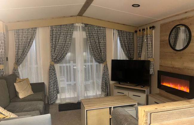Hafan y Mor Park 3-bed Caravan, Sleeps 8, Pets Ok - Foto 7