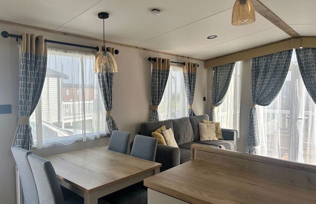 Hafan y Mor Park 3-bed Caravan, Sleeps 8, Pets Ok - Foto 23