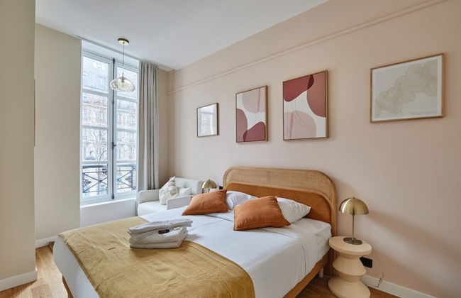 Sublim Apartement in the Center of Paris/le Marais - Photo 2