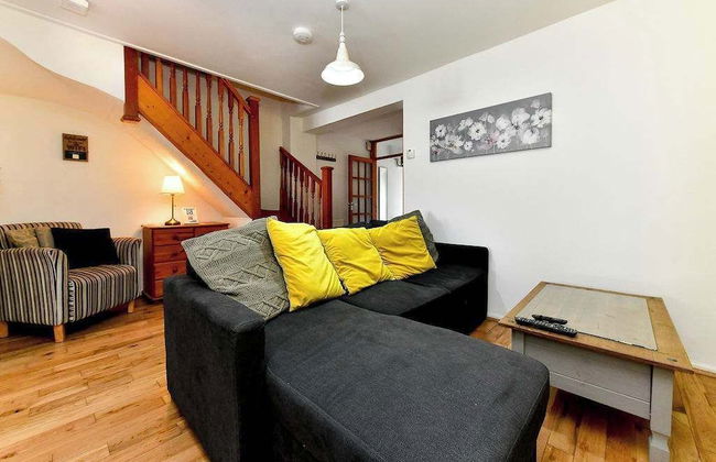 Host Stay Oxford Street House - Photo 14