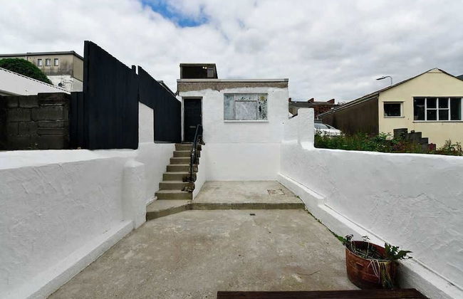 Host Stay Oxford Street House - Photo 4