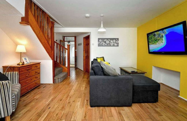 Host Stay Oxford Street House - Photo 13