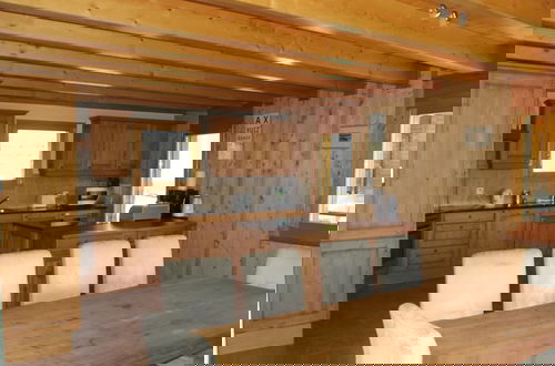 Foto 6 - Spacious Chalet Amidst Mountains