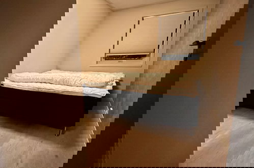 Foto 5 - Modern Apartement With Parking