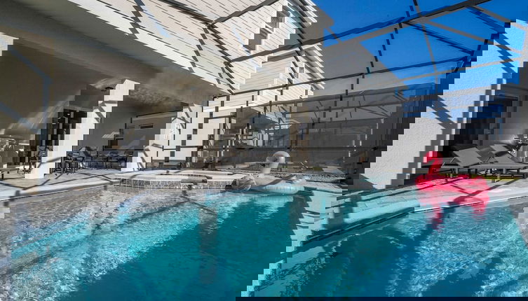 Foto 1 - Luxury 7Bd Close to Disney With Pool and Spa at Windsor Cay 16218