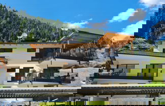 Foto 1 - Luxury Apartment With Stunning Mountain View